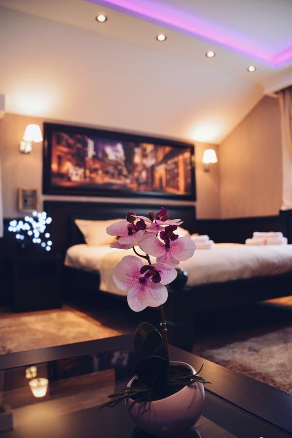 Lux * Belgrade